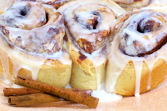 Dallas Texas Hotel Free Breakfast with Cinnamon roll