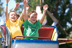 Dallas Texas Hotel Near Six Flags over Texas Kids in Roller Coaster